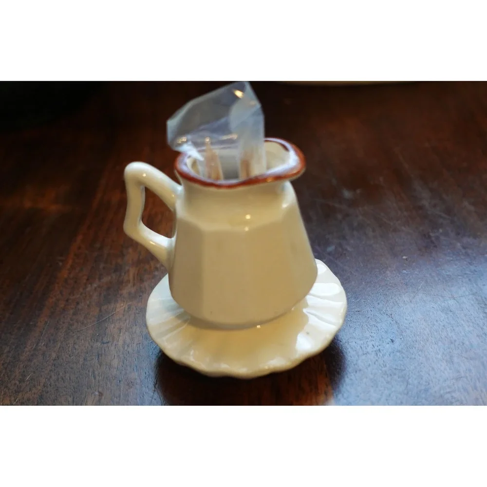 Vintage pottery mini bud vase the Ozarks‎ theme pottery toothpick holder